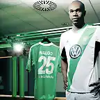Wolfsburg 13 14 Home Kit Naldo 2