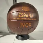 thumbnail_LEGENDS_BAL