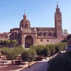 Vista tarazona catedral al fonfo