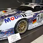 Porsche_911_gt1_96