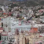 la universidad y la basilica vista desde el pipila