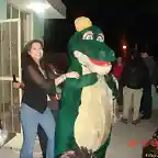 A selene le gusto el dinosaurio.. jiji se lo keria llevar...