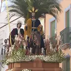 El paso de la Borriquita de Cantillana bajando la cuesta del reloj
