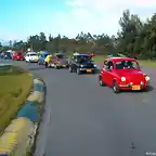 DANDO LA VUELTA EN LA PISTA