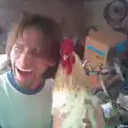 mi primo y el pollo.