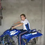 Y ESTA ALGO GRANDE.....