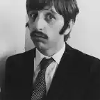 RINGO STARR  FOTO BN