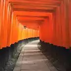 fushimi-inari-shrine-e1494925870759