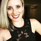 what_brooke_wore_2015-11-21_00-32-59