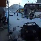 Snowboard y trineos en pleno centro de Ushuaia