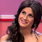 Mar?a gala traje rojo 2