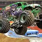 2012 Grave Digger 30 2 green real