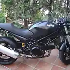 Ducati Monster 695 Dark_1