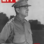 general macarthur portada en la revista Life.