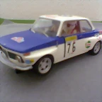 BMW 2002 Azul-Blanco
