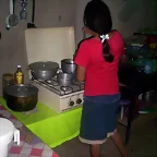 Loyda mi hermana menor en la cocina