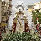 cerca de la Virgen