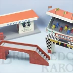 conjunto-com-quatro-ornamentos-para-pistas-de-autorama-ano-1963-1471231541