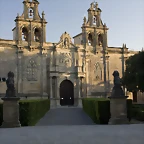 ?beda-Iglesia_Santa_Maria_de_los_Reales_Alcazares.20110918 (1)