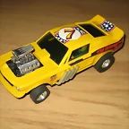 Mustang amarillo (1)