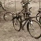 39702500-Old-military-bike-used-in-the-First-and-Second-World-War-Stock-Photo