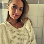 amandalinneas__2015-11-23_04-23-27