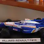 10 WILLIAMS-RENAULT FW18