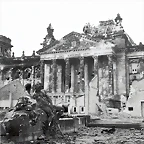 El Reichstag despus de ser tomado por los rusos.