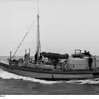 Bundesarchiv_Bild_101II-MW-2105-23,_Hafenschutzboot_HS_114[1]