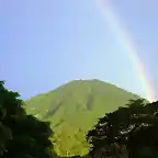 El volcn y el arco iris