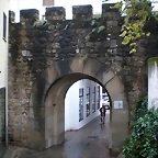 800px-Puerta_Clavero_Plasencia