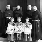franciscanos cullera con tres acolitos