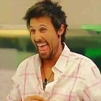 Hugo viendo revenge 2