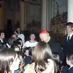 El Cardenal con los nios del coro