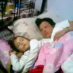 VERO Y SARITA DURMIENDO JUNTAS