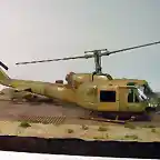 Bell UH-1B_01