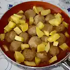 Albondigas de atn con patatas