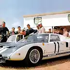 Ford-GT40-11-LM64-1