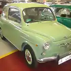 SEAT 600