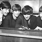Beatles + Scalextric 5
