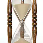 220px-Wooden_hourglass_3