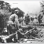 waffen-SS-fighting-british-soldiers-caen-normandy-1944[1]