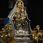 424px-Virgen_pamplona_vestida