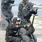 Escuadra antiterrorista de la policia chinesa en accin letal