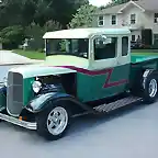 1933-ford-pickup-five-window