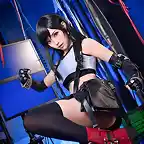 Divine-TifaLockhart-Cosplay-by-Ely-2021-1