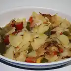 Patatas confitadas con pimientos verdes