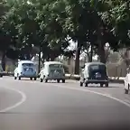 por la carretera