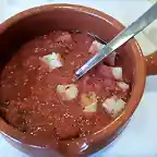 Pez reloj en sopa de tomate