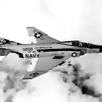 798px-F-4J_VF-96_Showtime_100_in_flight